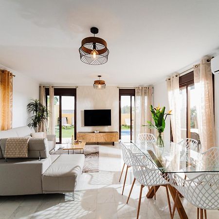Villa With 4 Bedrooms And Private Heated Pool Σαν Μιγκέλ ντε Αμπόνα Εξωτερικό φωτογραφία