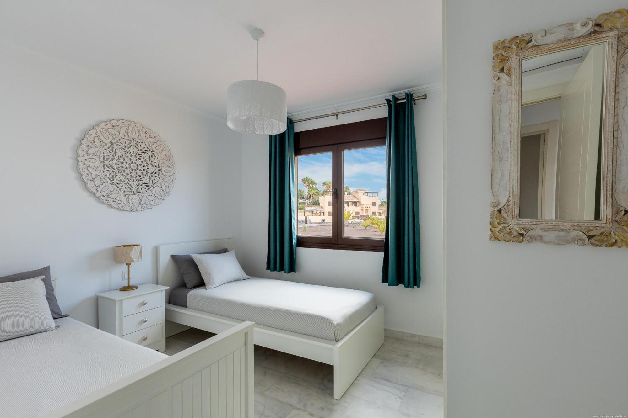 Villa With 4 Bedrooms And Private Heated Pool Σαν Μιγκέλ ντε Αμπόνα Εξωτερικό φωτογραφία