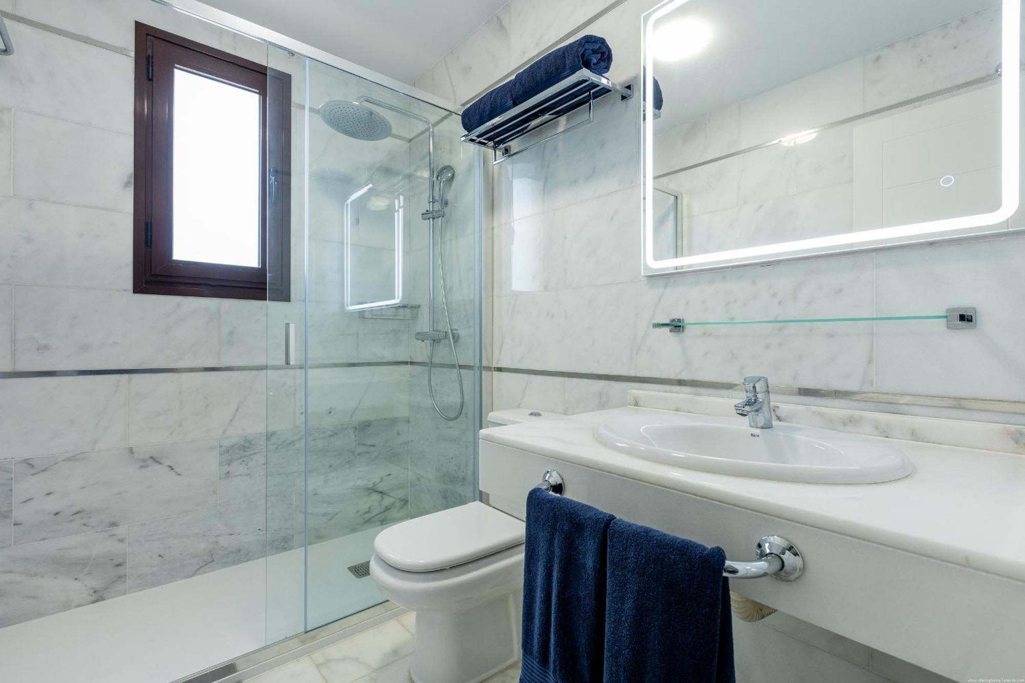 Villa With 4 Bedrooms And Private Heated Pool Σαν Μιγκέλ ντε Αμπόνα Εξωτερικό φωτογραφία